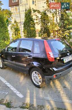 Хэтчбек Ford Fiesta 2006 в Львове