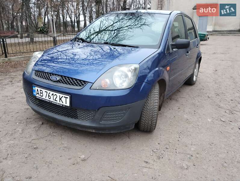 Хэтчбек Ford Fiesta 2007 в Гайсине