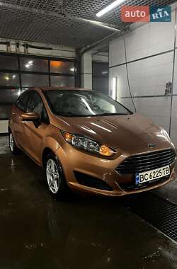 Седан Ford Fiesta 2017 в Львове