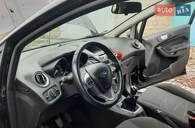 Хэтчбек Ford Fiesta 2014 в 