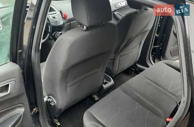 Хэтчбек Ford Fiesta 2014 в 