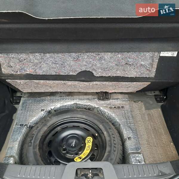 Хэтчбек Ford Fiesta 2014 в Днепре