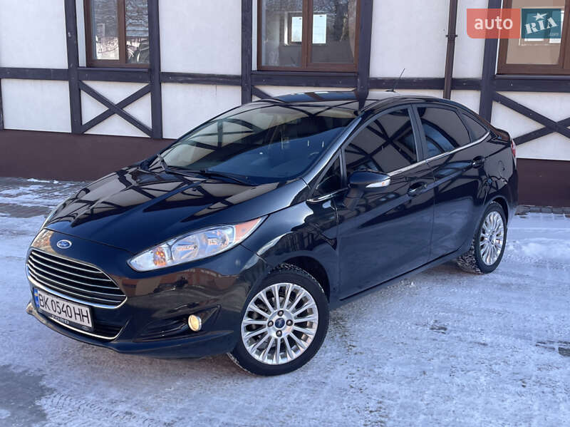 Седан Ford Fiesta 2014 в Рівному