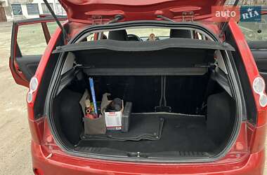 Хэтчбек Ford Fiesta 2007 в 