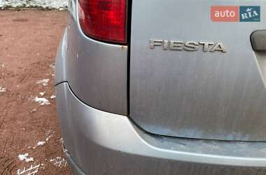 Хэтчбек Ford Fiesta 2007 в 