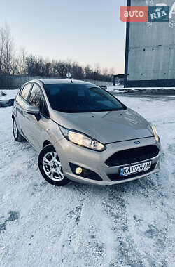 Хэтчбек Ford Fiesta 2016 в Киеве