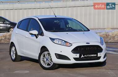 Хетчбек Ford Fiesta 2016 в Києві