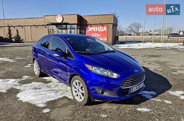 Седан Ford Fiesta 2015 в Святопетровское