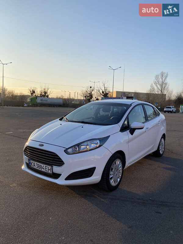 Седан Ford Fiesta 2019 в Киеве