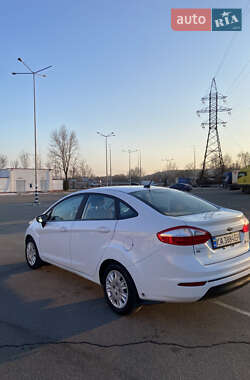 Седан Ford Fiesta 2019 в Киеве