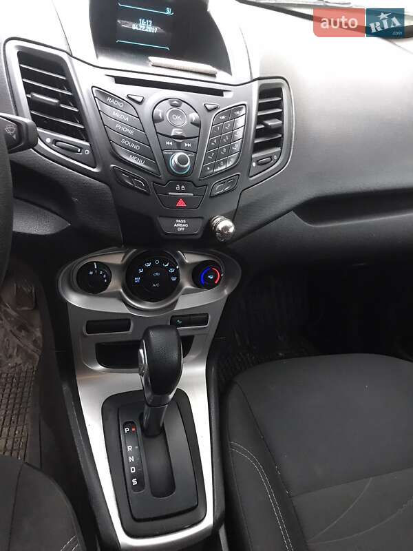 Хэтчбек Ford Fiesta 2017 в Черновцах