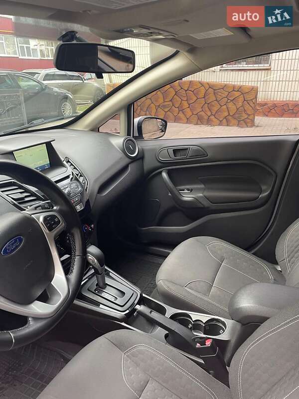 Хэтчбек Ford Fiesta 2017 в Сумах