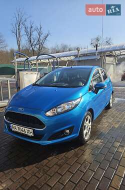 Хэтчбек Ford Fiesta 2016 в Киеве