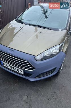 Хетчбек Ford Fiesta 2013 в 