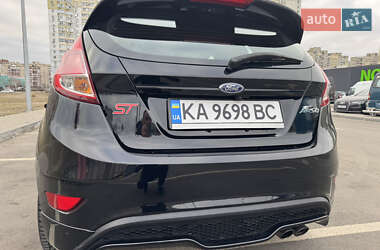 Хэтчбек Ford Fiesta 2019 в 