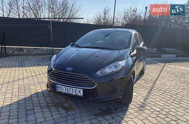 Хэтчбек Ford Fiesta 2018 в 