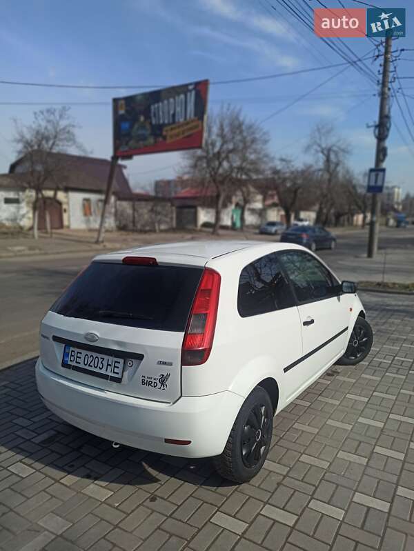 Хэтчбек Ford Fiesta 2005 в Николаеве