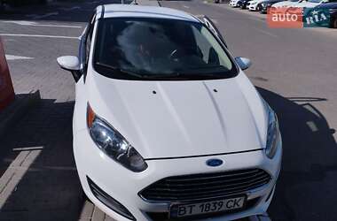 Седан Ford Fiesta 2016 в Киеве