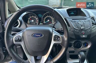 Седан Ford Fiesta 2016 в Киеве