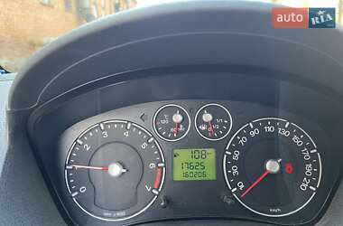 Хетчбек Ford Fiesta 2008 в 