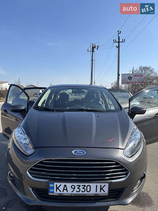 Седан Ford Fiesta 2018 в Киеве