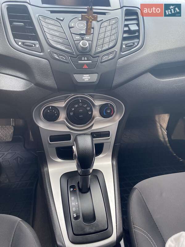 Хэтчбек Ford Fiesta 2017 в Стрые фото 10 Хэтчбек Ford Fiesta 2017 в Стрые