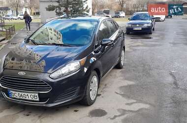 Седан Ford Fiesta 2013 в Львове