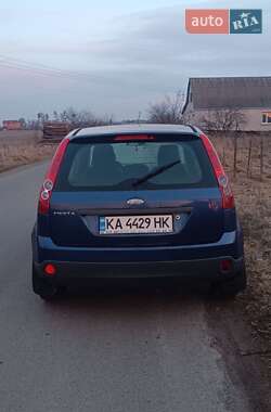 Хетчбек Ford Fiesta 2006 в Бородянці