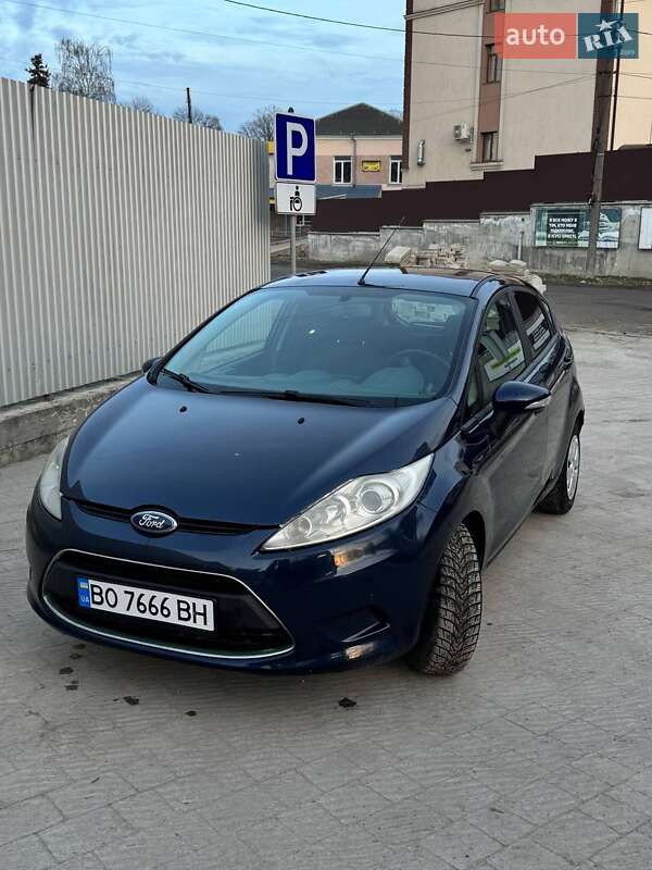 Хэтчбек Ford Fiesta 2011 в Тернополе