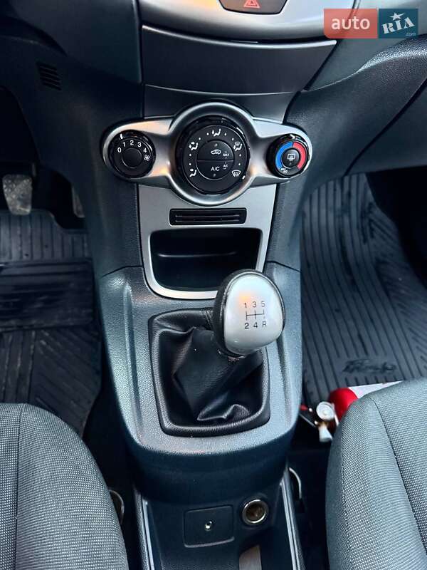 Хэтчбек Ford Fiesta 2011 в Тернополе