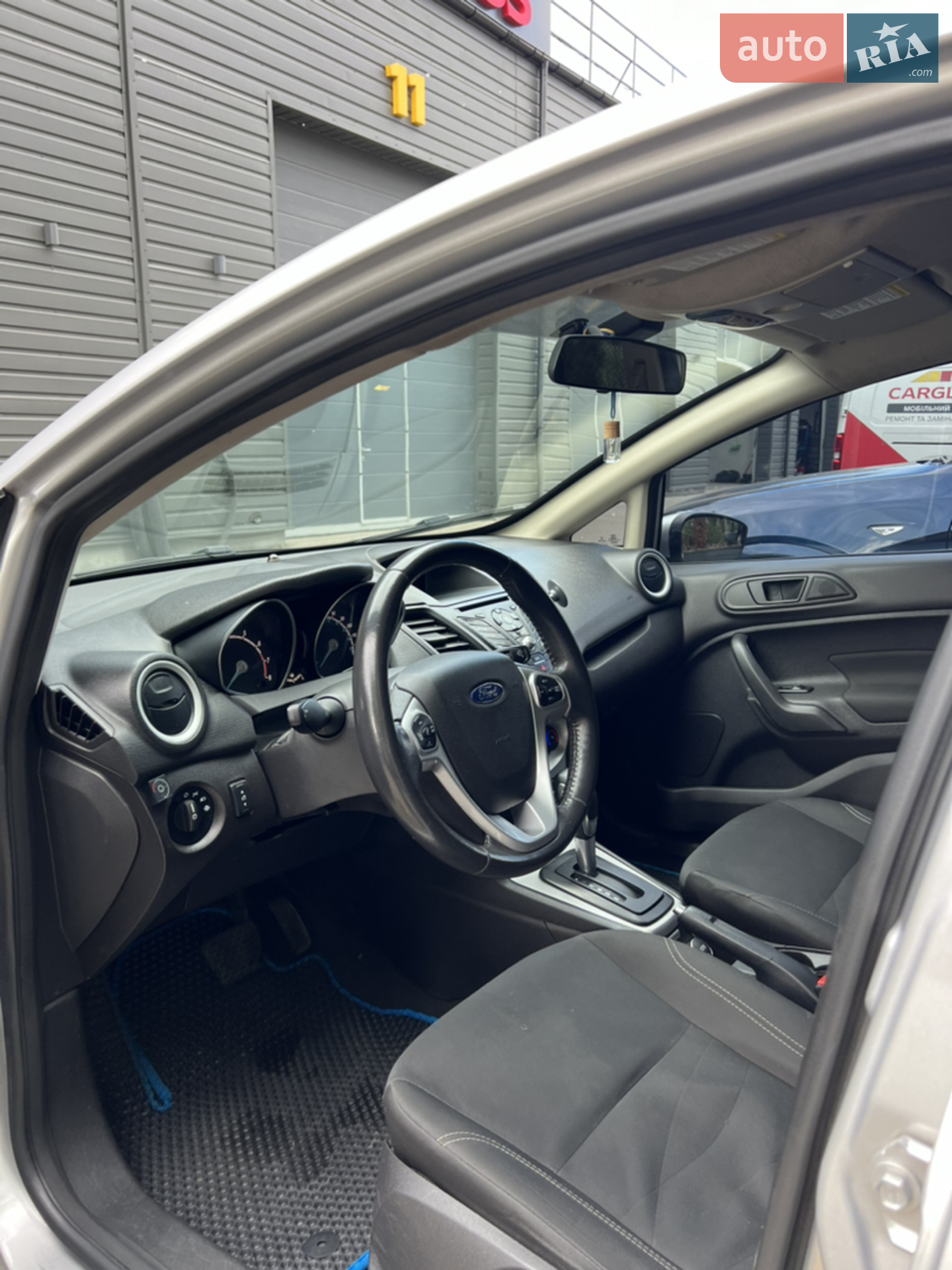 2017 Ford Fiesta - мініатюра 12