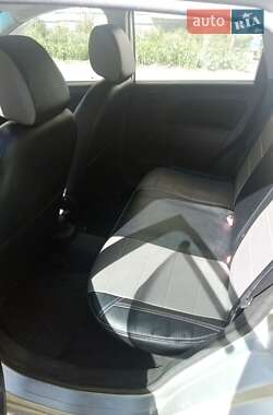 Хэтчбек Ford Fiesta 2007 в 