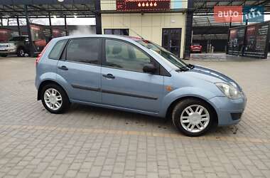 Хетчбек Ford Fiesta 2006 в 