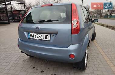 Хетчбек Ford Fiesta 2006 в 
