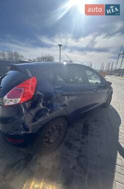 Хэтчбек Ford Fiesta 2014 в 
