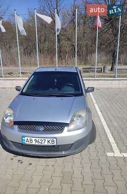 Хэтчбек Ford Fiesta 2007 в 