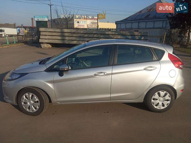 Хетчбек Ford Fiesta 2011 в Львові фото 6 Хетчбек Ford Fiesta 2011 в Львові