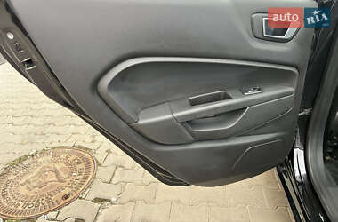 Седан Ford Fiesta 2014 в 