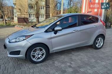 Хэтчбек Ford Fiesta 2018 в 