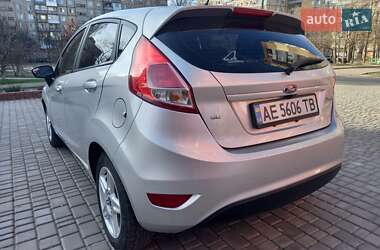 Хэтчбек Ford Fiesta 2018 в 