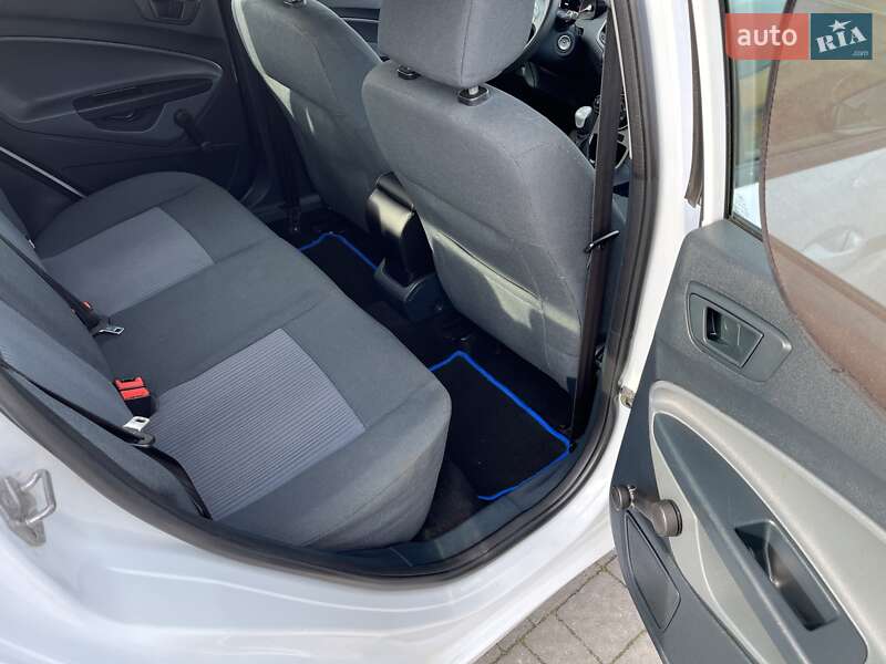 Хетчбек Ford Fiesta 2011 в Львові