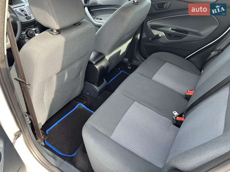 Хетчбек Ford Fiesta 2011 в Львові