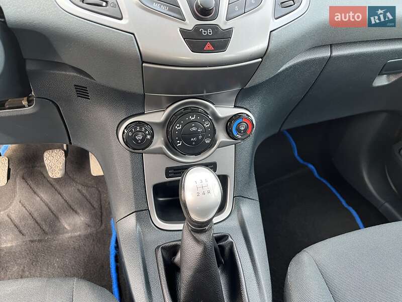 Хетчбек Ford Fiesta 2011 в Львові