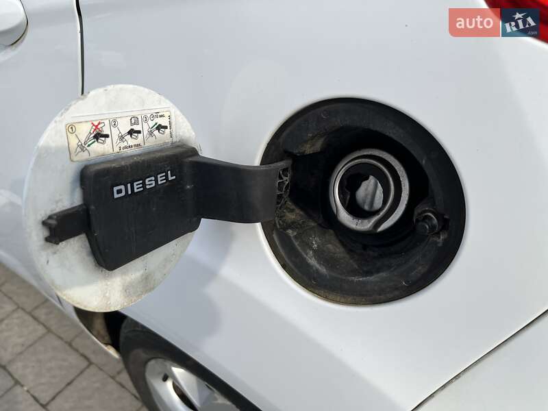 Хетчбек Ford Fiesta 2011 в Львові