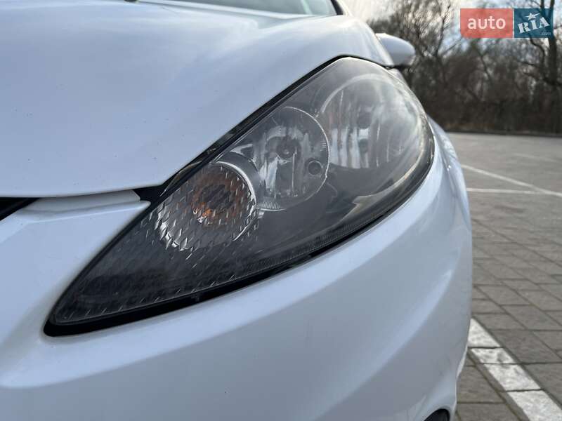 Хетчбек Ford Fiesta 2011 в Львові