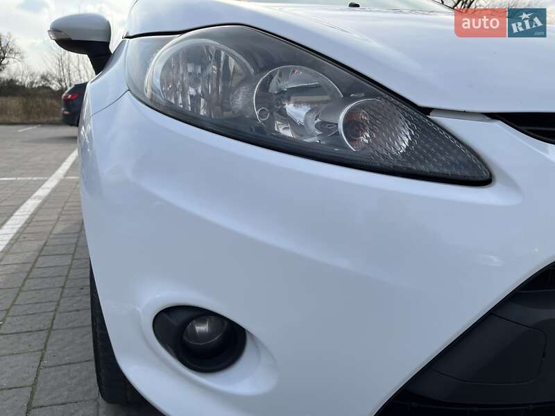 Хетчбек Ford Fiesta 2011 в Львові