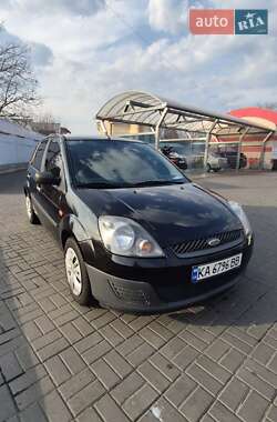 Хэтчбек Ford Fiesta 2008 в Киеве