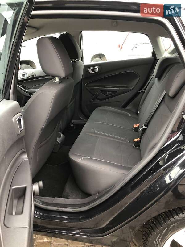 Хэтчбек Ford Fiesta 2013 в Ковеле
