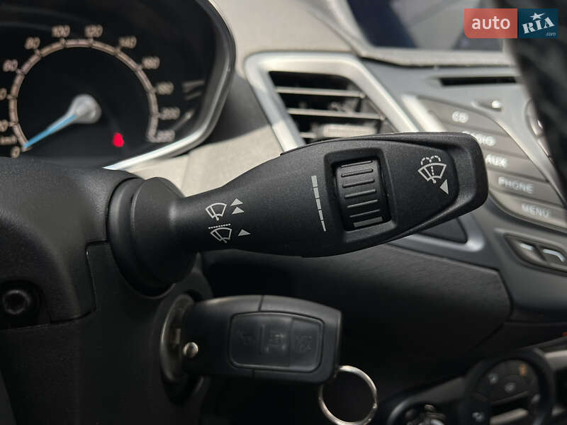 Хетчбек Ford Fiesta 2016 в Одесі