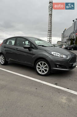 Хэтчбек Ford Fiesta 2019 в 